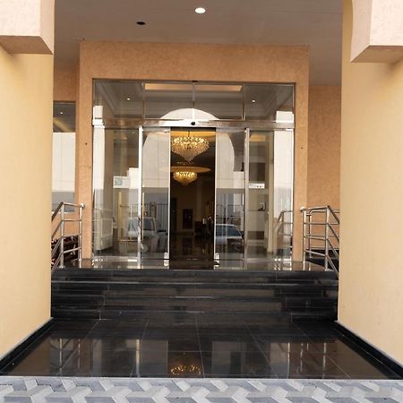 Dyafa Luxury Apartment Ал Хубар Екстериор снимка