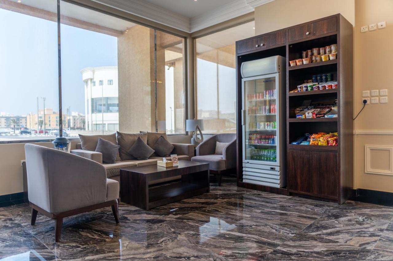 Dyafa Luxury Apartment Ал Хубар Екстериор снимка