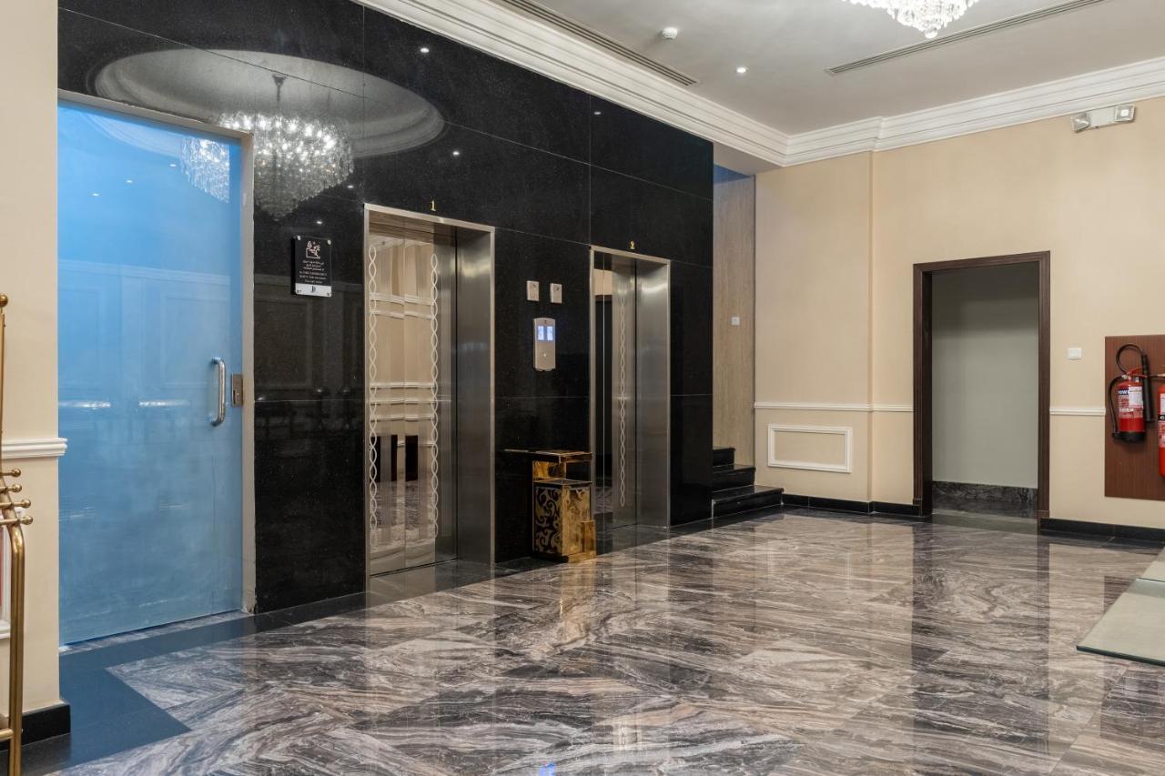 Dyafa Luxury Apartment Ал Хубар Екстериор снимка