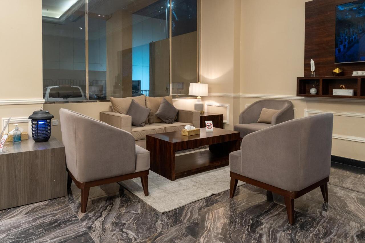 Dyafa Luxury Apartment Ал Хубар Екстериор снимка