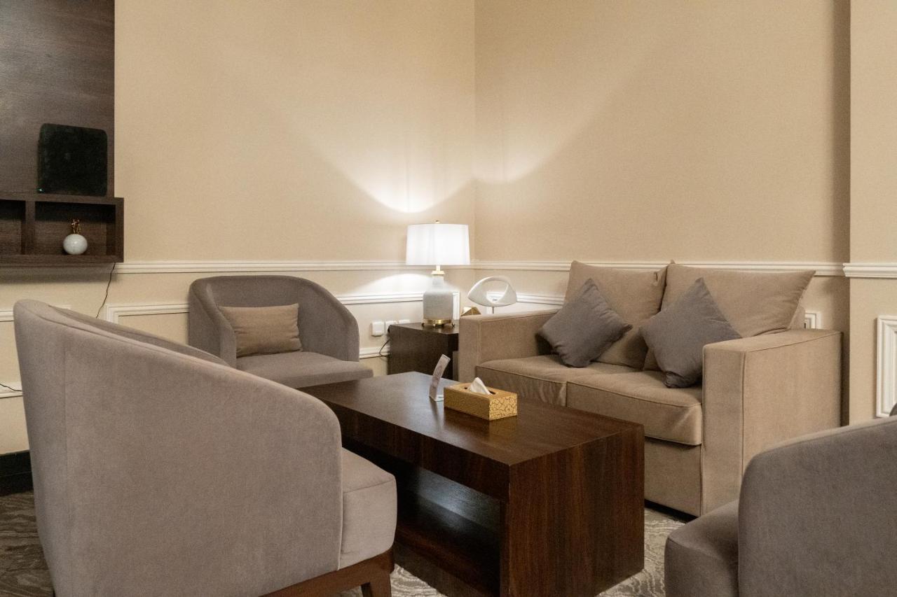 Dyafa Luxury Apartment Ал Хубар Екстериор снимка