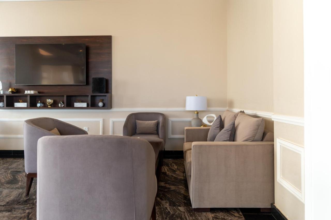 Dyafa Luxury Apartment Ал Хубар Екстериор снимка