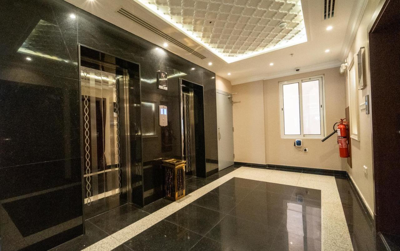 Dyafa Luxury Apartment Ал Хубар Екстериор снимка