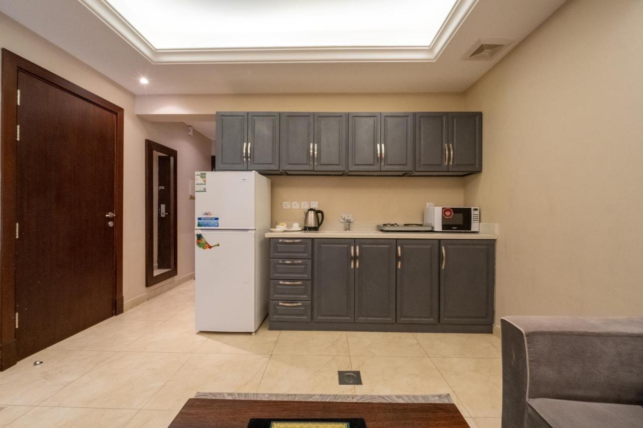 Dyafa Luxury Apartment Ал Хубар Екстериор снимка