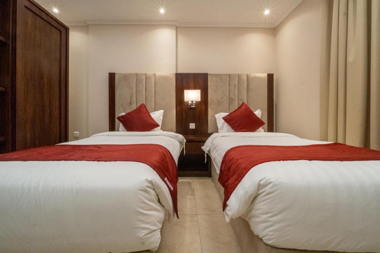 Dyafa Luxury Apartment Ал Хубар Екстериор снимка