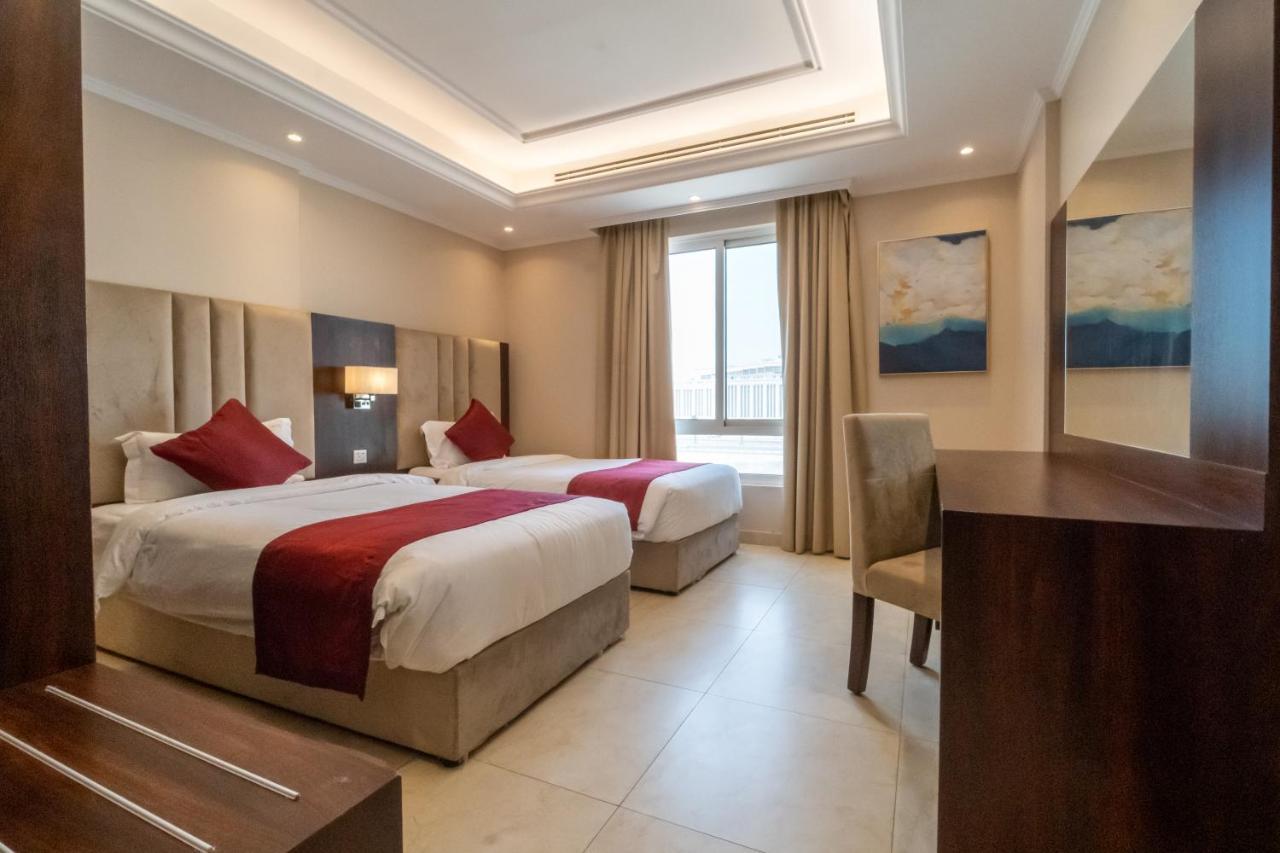 Dyafa Luxury Apartment Ал Хубар Екстериор снимка