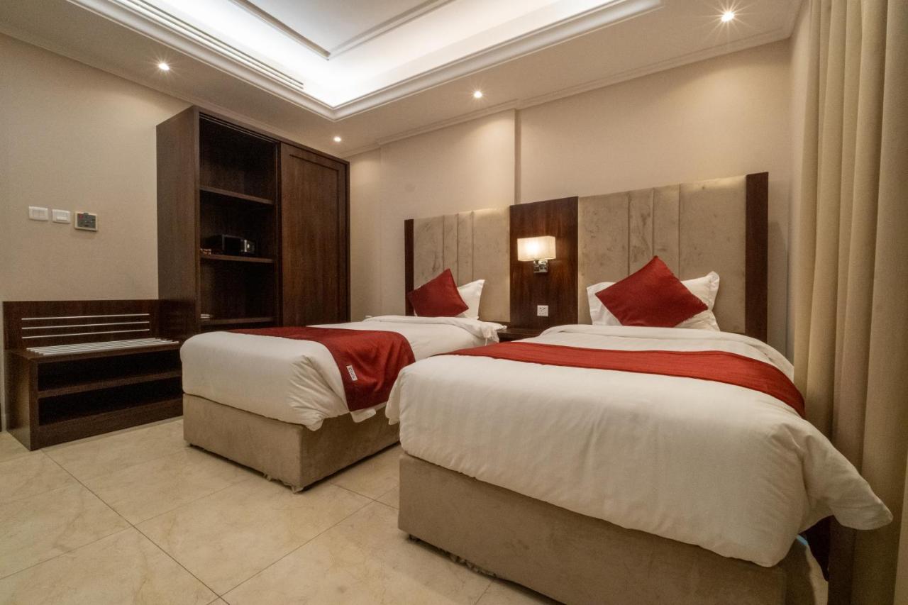 Dyafa Luxury Apartment Ал Хубар Екстериор снимка