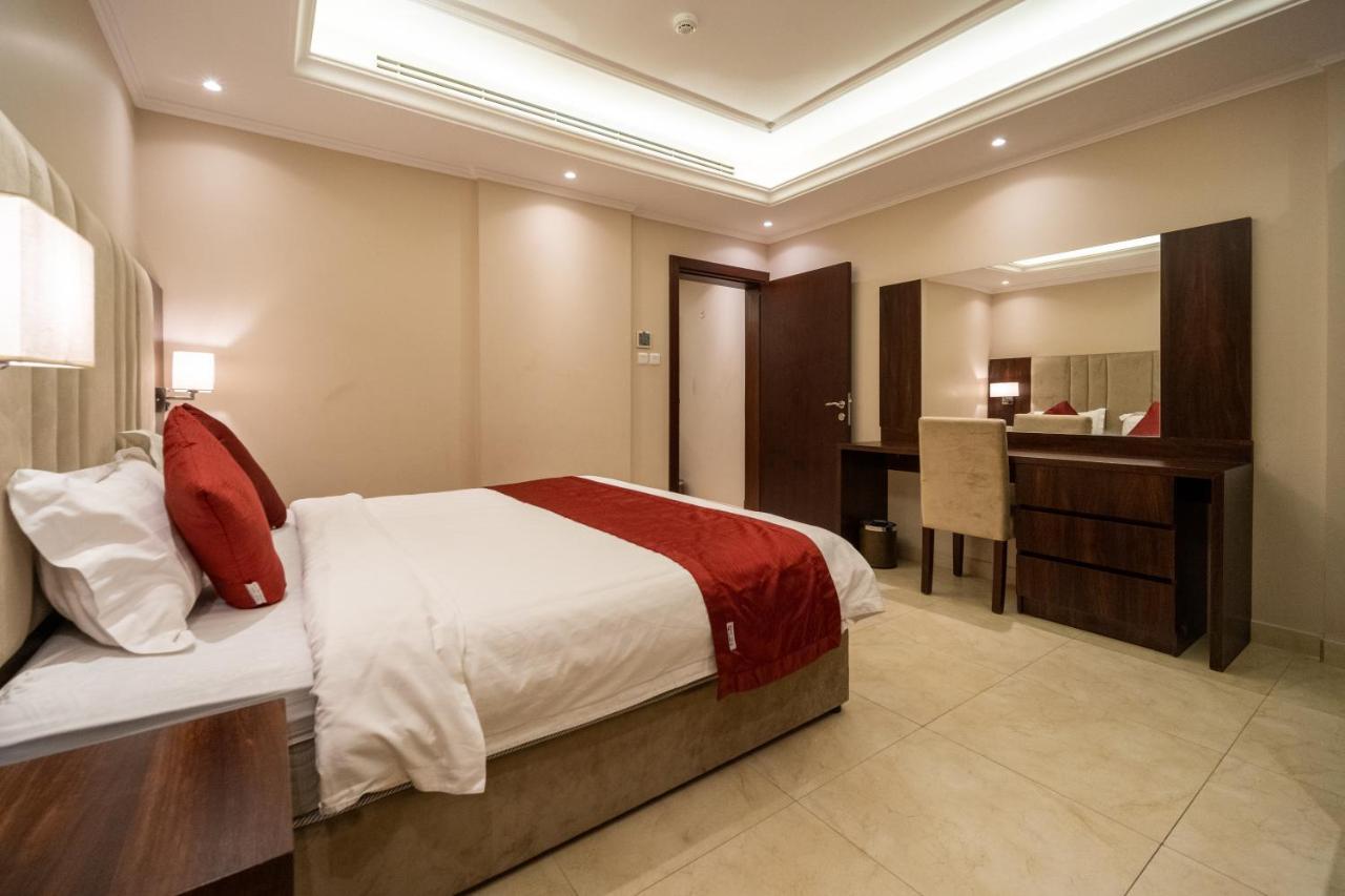 Dyafa Luxury Apartment Ал Хубар Екстериор снимка