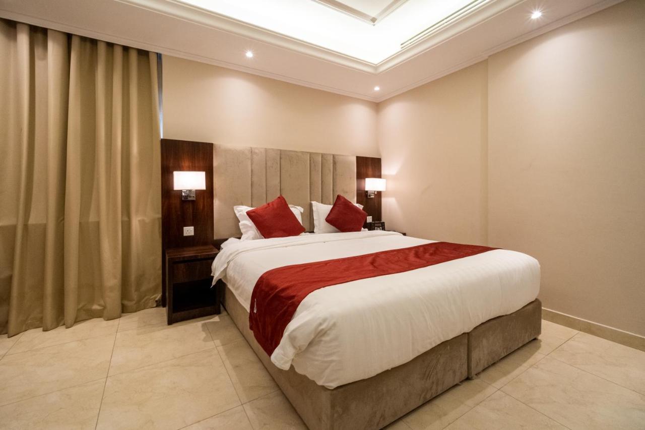 Dyafa Luxury Apartment Ал Хубар Екстериор снимка
